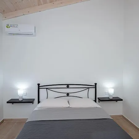 Willa Saint Spiridon