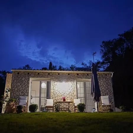 Saint Spiridon * Gardeládes